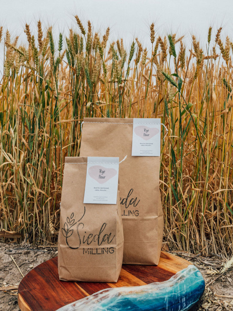 Australian rye used to produce stone-milled rye flour, grown spray-free and milled in Western Australia